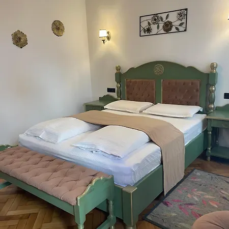 Appartamento Casa Lais Braşov Esterno foto