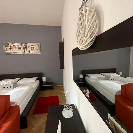 Appartamento Casa Lais Braşov Esterno foto