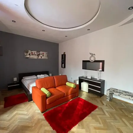 Appartamento Casa Lais Braşov Esterno foto