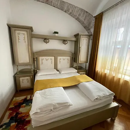 Appartamento Casa Lais Braşov Esterno foto