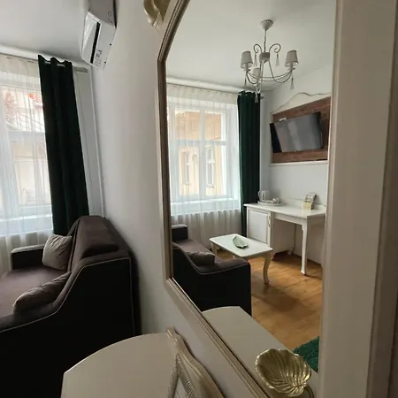 Appartamento Casa Lais Braşov Esterno foto