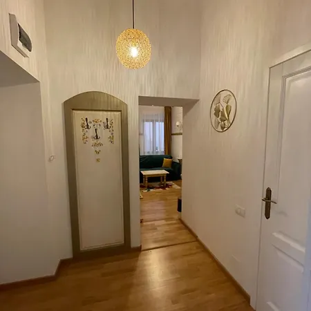 Appartamento Casa Lais Braşov Esterno foto