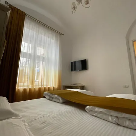 Appartamento Casa Lais Braşov Esterno foto